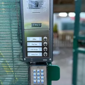 Bild von Ryno Locksmiths & Services Ltd