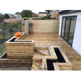 Bild von Desirable Decking & Landscaping