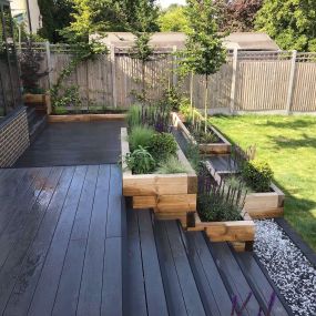 Bild von Desirable Decking & Landscaping