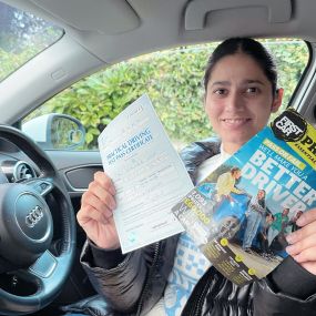 Bild von Dhoot Driving Female Instructors