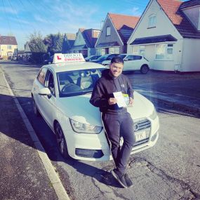 Bild von Dhoot Driving Female Instructors