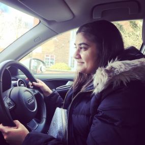 Bild von Dhoot Driving Female Instructors