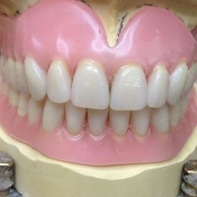 Bild von Mobile Denture Repair