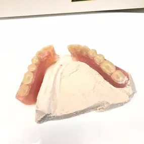 Bild von Mobile Denture Repair