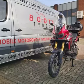 Bild von Boots Motorcycle Tyres