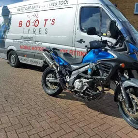 Bild von Boots Motorcycle Tyres