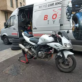 Bild von Boots Motorcycle Tyres