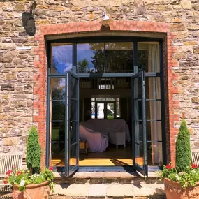 Bild von Centaframe P V C U Systems Ltd