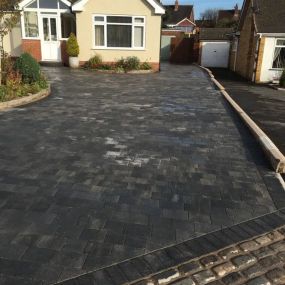 Bild von New Age Paving Ltd