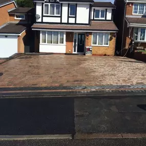 Bild von New Age Paving Ltd