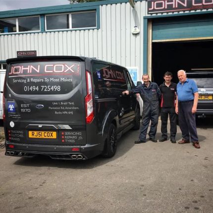 Logo de John Cox & Son Motoring Engineers