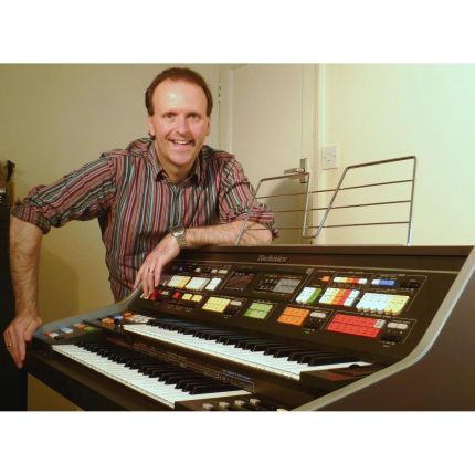 Logo van Paul Lee - Piano, Keyboard & Organ Tuition