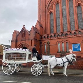 Bild von Richard & Shannon Jenkins Funeral Directors