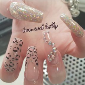 Bild von Tom & Holly Nails Studio Ltd