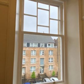 Bild von LW Sash & Case Windows