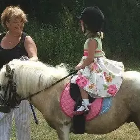 Bild von Humaryn Shetland Pony Rides