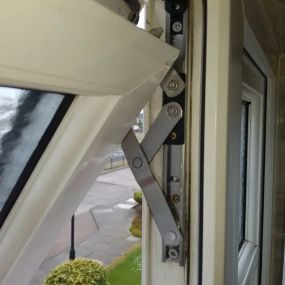 Bild von M.B.C Double Glazing Repairs Ltd