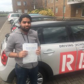 Bild von Phils Red Driving School