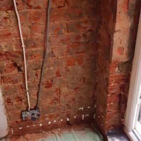 Bild von Paul Newman Damp Proofing