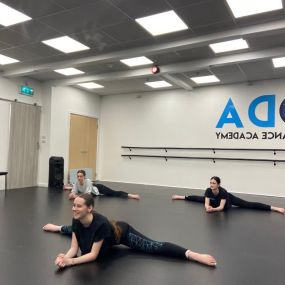 Bild von Come One Dance Academy