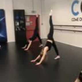 Bild von Come One Dance Academy