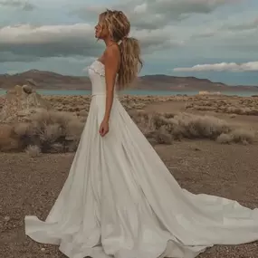 Bild von The Blue Bow Bridal Company