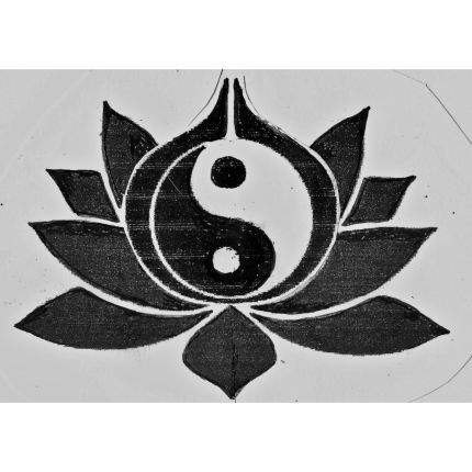 Logo von Esme Yoga & Massage Therapy