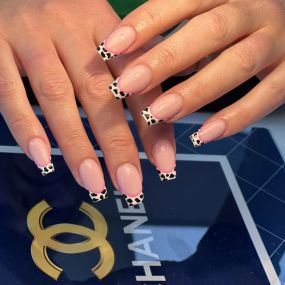 Bild von M Nails & Spa