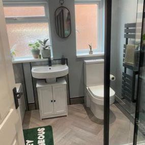 Bild von Starline Bathrooms