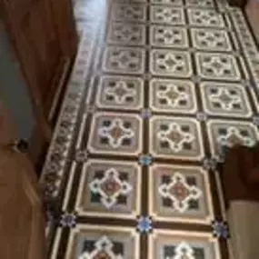 Bild von Colin Gibson Ceramic Tiler's
