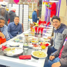 Bild von Crown Sweet Centre & Indian Street Food