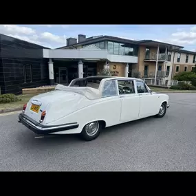 Bild von Wollaton Wedding Cars