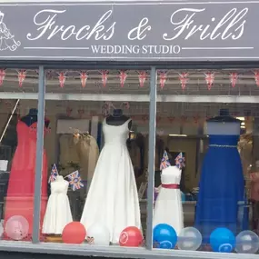 Bild von Frocks & Frills Wedding Studio