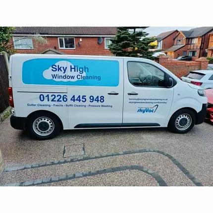 Logo von Wayne Holland - Sky High Window Cleaning