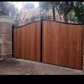 Bild von Simms & Sons Ltd