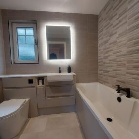 Bild von Livingston Tiles and Bathrooms Ltd