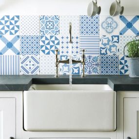 Bild von Livingston Tiles and Bathrooms Ltd