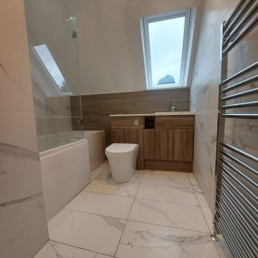 Bild von Livingston Tiles and Bathrooms Ltd