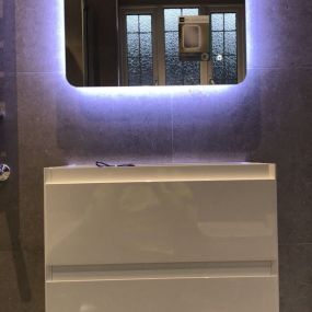 Bild von Crystal Bathroom Fitting Solutions