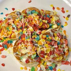 Mini Pancakes w/Fruity Pebbles
