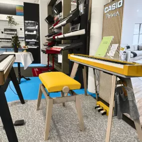 Die Design-Homepianos von Casio überzeugen mit modernem Look und knalliger Farbauswahl!