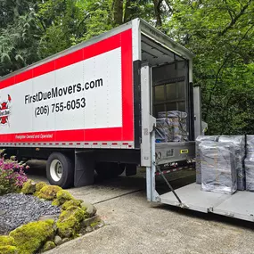 Bild von First Due Movers