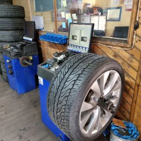 Bild von Xpress Tyres Ltd And 24/7 Mobile Tyre Fitting Manchester