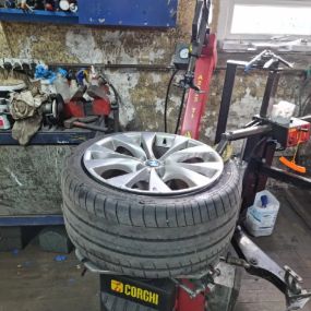 Bild von Xpress Tyres Ltd And 24/7 Mobile Tyre Fitting Manchester