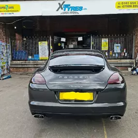 Bild von Xpress Tyres Ltd And 24/7 Mobile Tyre Fitting Manchester