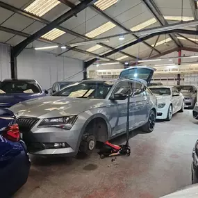 Bild von Xpress Tyres Ltd And 24/7 Mobile Tyre Fitting Manchester