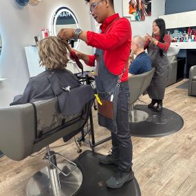 Bild von Sam's Hair Salon