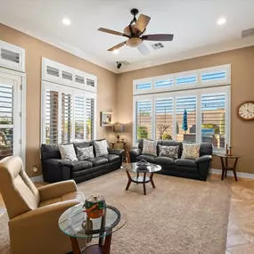 Bild von RE/MAX Fine Properties North Valley