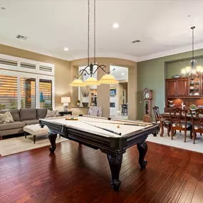 Bild von RE/MAX Fine Properties North Valley
