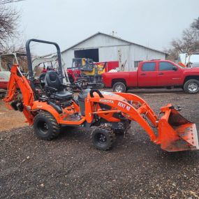 The versatile Kubota BX23S, complete with a Gannon box scraper, is a powerhouse for both digging and grading projects. Optional attachments like a backhoe and sweeper expand its capabilities, making it an ideal choice for landscaping, construction, and site preparation. Rent it to boost efficiency in a variety of earthmoving tasks.